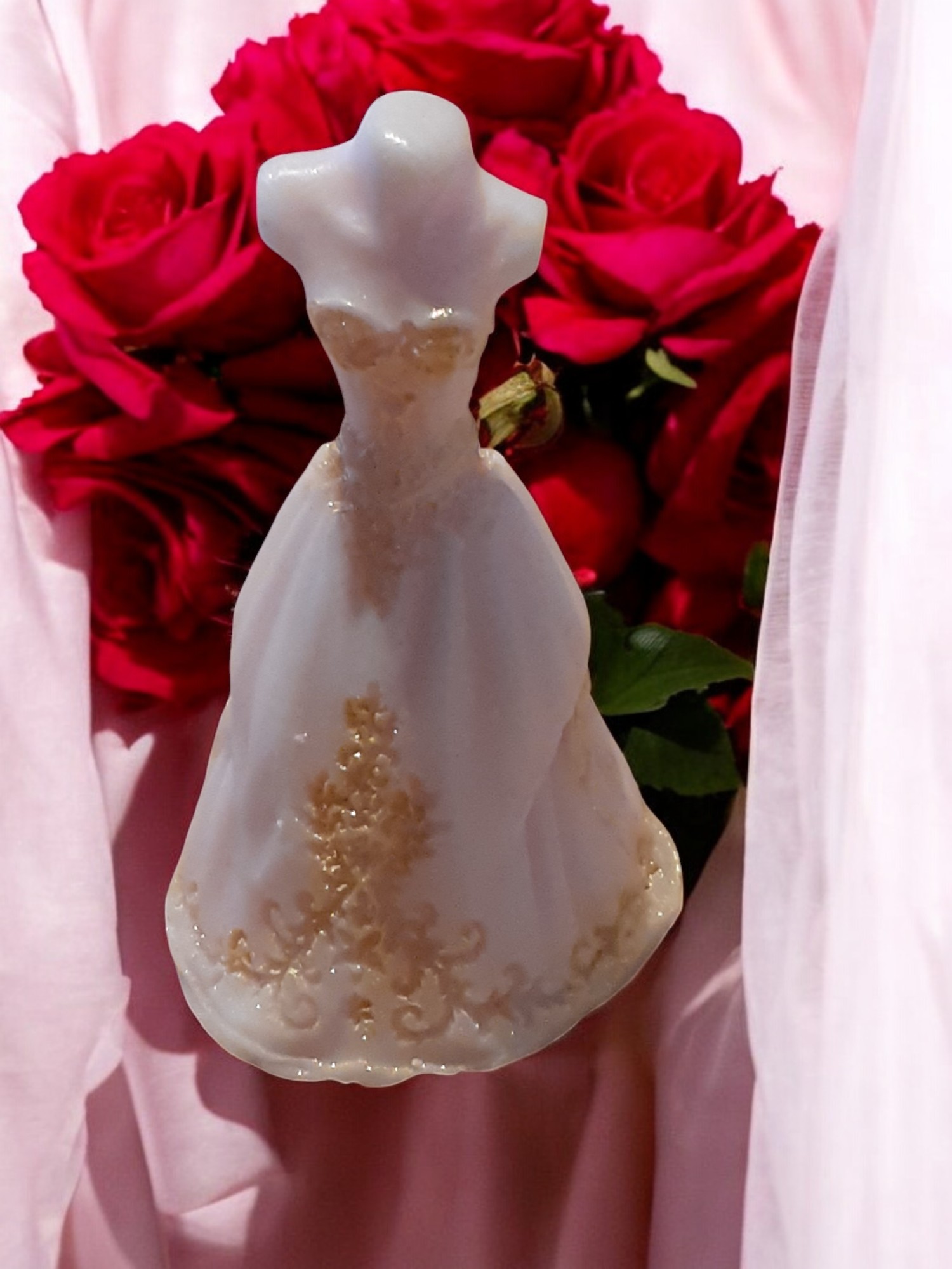 Trouwjurk Zeepje met Mica Klein (image for) Trouwjurk Zeepje met Mica Klein