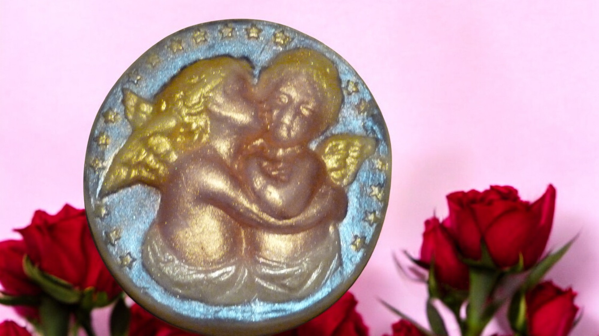 Medalion Kussende Engel Zeepje met Mica (image for) Medalion Kussende Engel Zeepje met Mica