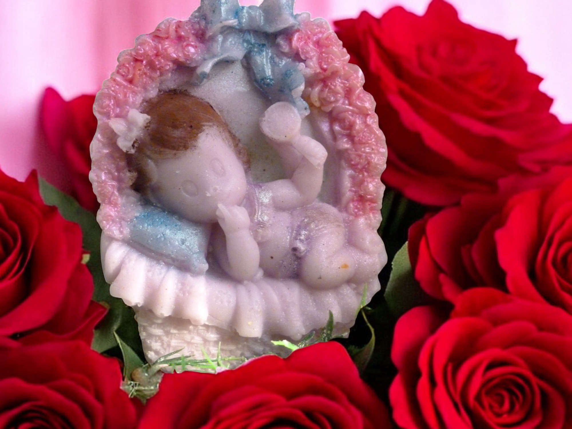 Meisje in een Mand Zeepje met Mica (image for) Meisje in een Mand Zeepje met Mica